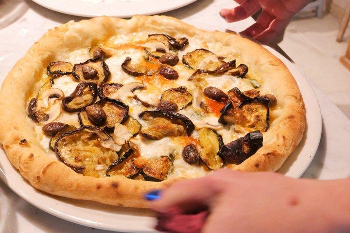 Corso di cucina per pizza senza glutine con degustazione di vini