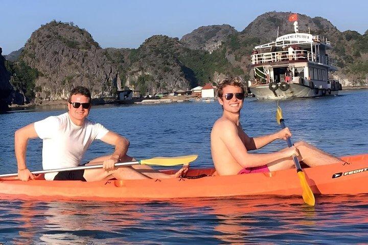 Top VIP Halong & Lan Ha Bay Crociera di lusso di un giorno da Hanoi