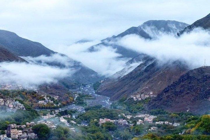 Escursione di un giorno sulle montagne dell'Atlante e 3 valli, giro in cammello da Marrakech