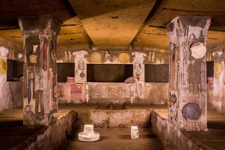 ローマから：エトルリア遺跡へのプライベート日帰り旅行タルクィニア＆セルヴェーテ