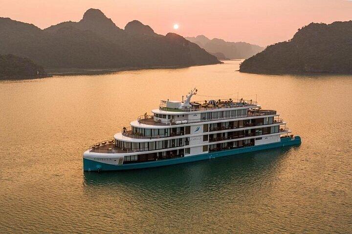 ハノイ発カペラクルーズハロン湾とランハ湾2D1Nツアー