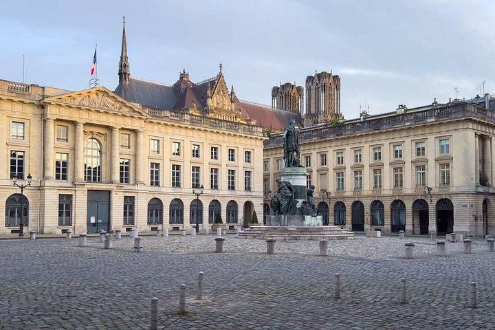 ランスとノートルダム大聖堂プライベート日帰り旅行