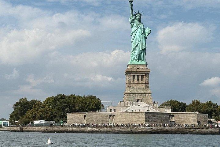 Tour della Statua della Libertà e di Ellis Island