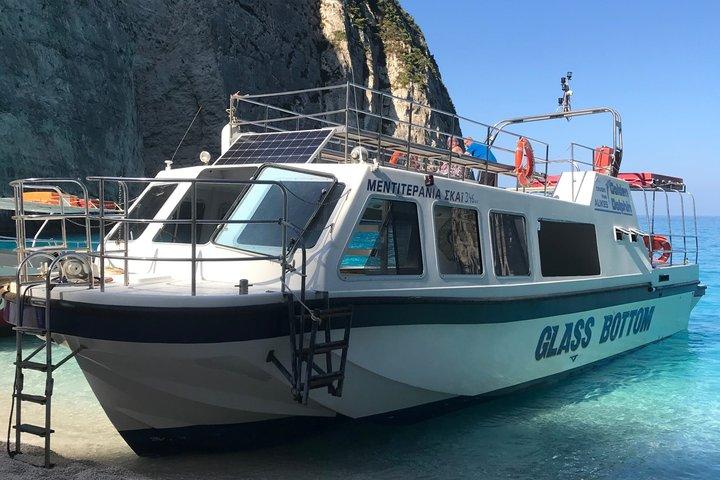 De Alykes Alykanas Boat Tour à Shipwreck Beach et Blue Caves