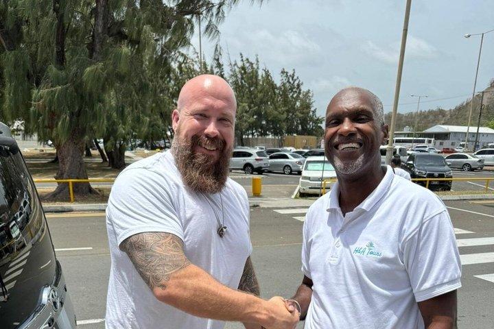 Privat lufthavnstransfer til St. Lucia (UVF)