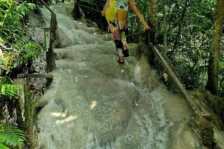 The Best Full Day Tour: Doi Suthep, Wat Phalat, Sticky Waterfall