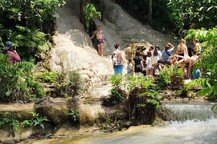 The Best Full Day Tour: Doi Suthep, Wat Phalat, Sticky Waterfall