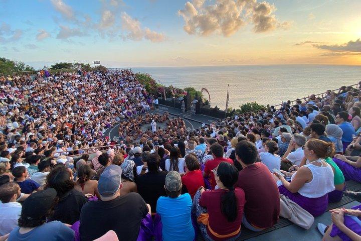 Uluwatu Private Day Tour : GWK, Melasti Beach & Kecak Fire Dance