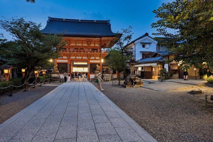プライベート京都祇園ナイトフードツアー — EN/FR/DEガイド