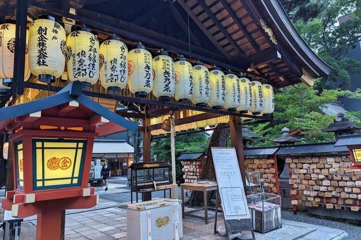 プライベート京都祇園ナイトフードツアー — EN/FR/DEガイド