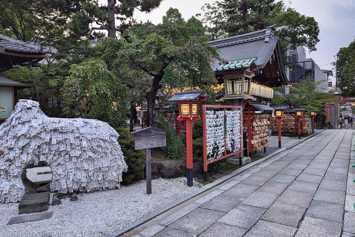 プライベート京都祇園ナイトフードツアー — EN/FR/DEガイド
