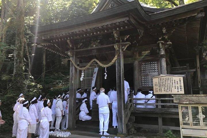 戸隠神社&スノーモンキー終日プライベートツアー