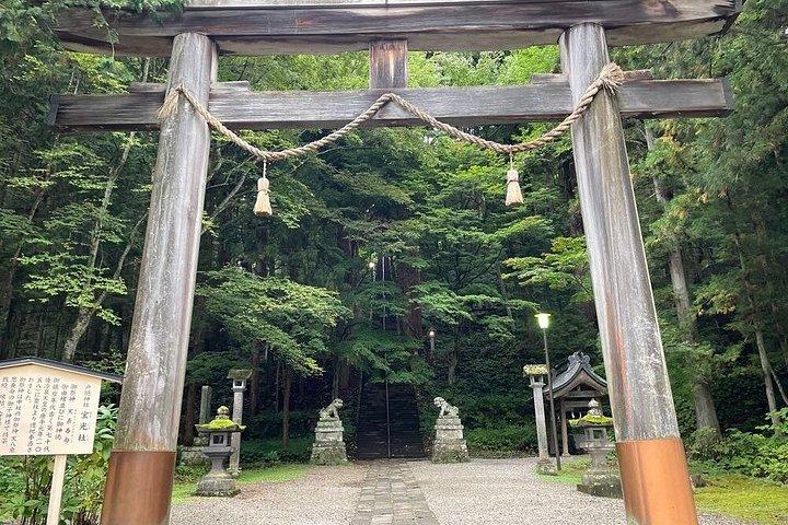 戸隠神社&スノーモンキー終日プライベートツアー