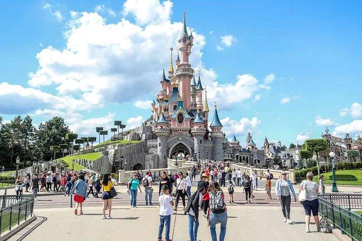 CDG空港からディズニーまでの専用送迎