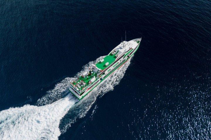 ギリ諸島ロンボク島とペニダ島へのファストボートチケット