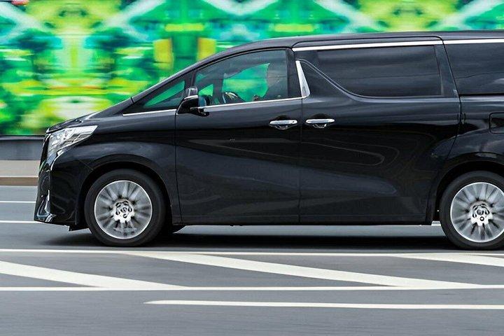 Tokyo to Osaka or Kyoto Private Luxury Car Transfer