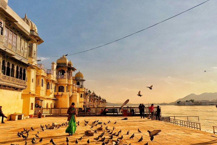 Udaipur City Tour City Palace Templo Jagdish e passeio de barco ao pôr do sol