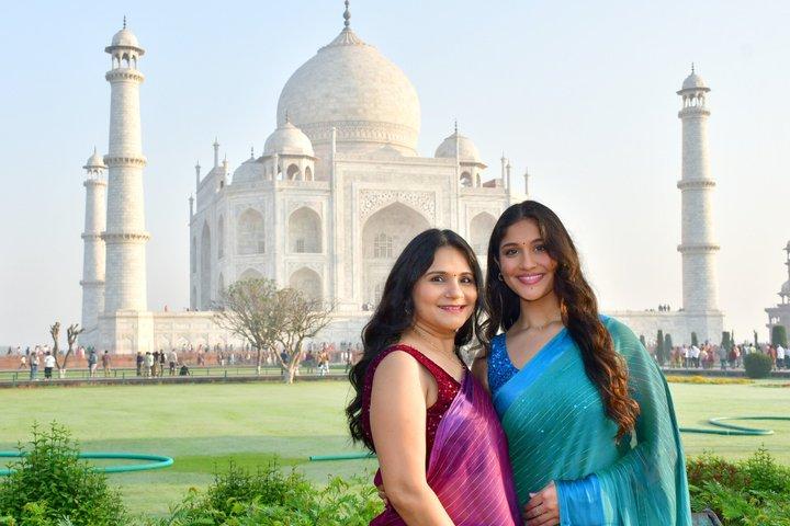 Taj Mahal And Agra Fort Skip - The - Billetes de línea y complementos de guía