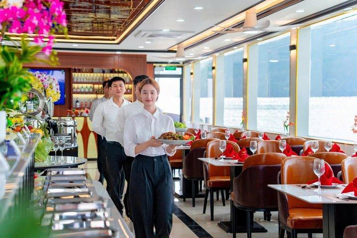 Diamond Era Luxury Halong Bay Day Trip com Jacuzzi e Kayaking