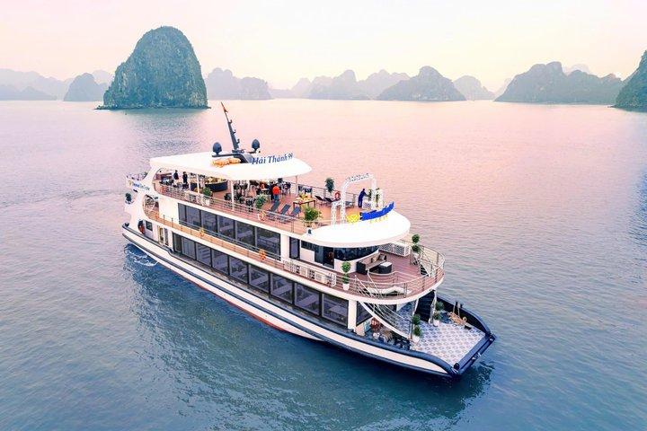 Diamond Era Luxury Halong Bay Day Trip com Jacuzzi e Kayaking