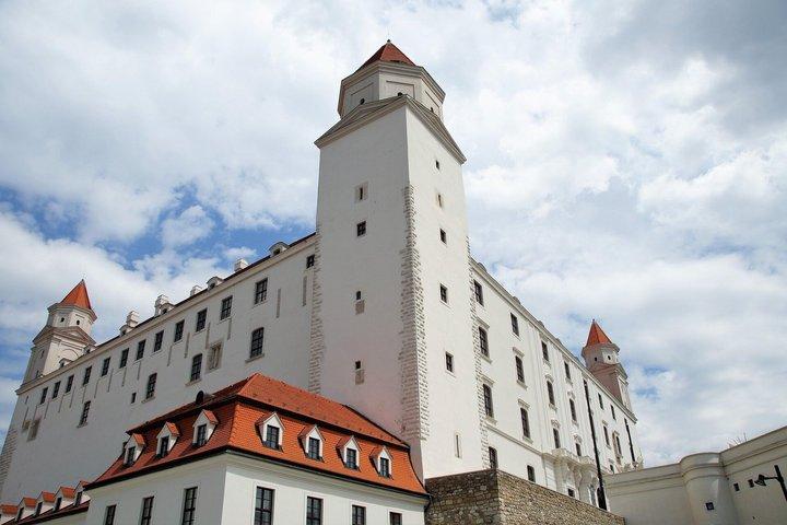 De Vienne : Excursion d'une journée à Bratislava et visite guidée de Budapest