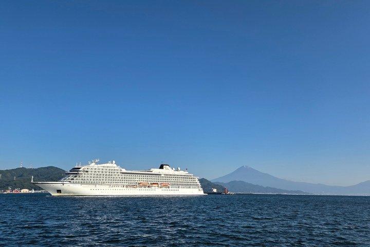 清水港から様々な角度から富士山を眺めるショートツアー