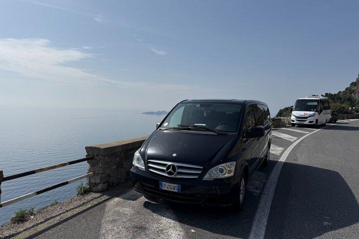 Privater Luxustransfer von Neapel nach Positano oder umgekehrt