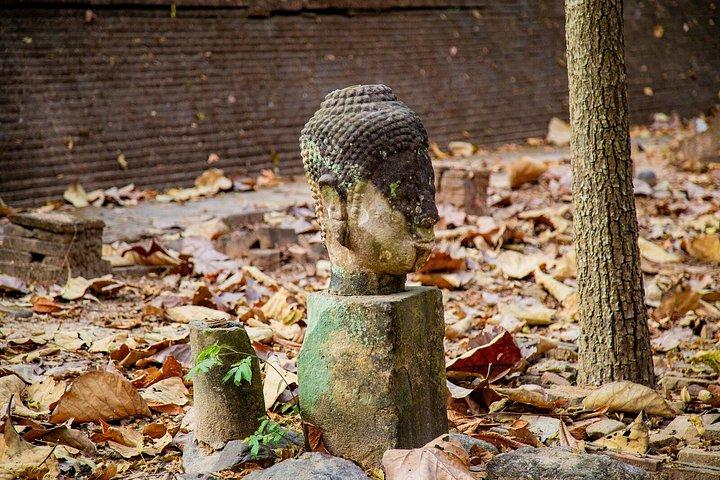 チェンマイ：ワット・ウモン寺院とドイ・ステープ寺院ガイド付きナイトツアー