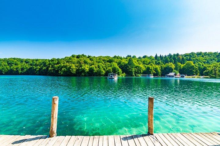 Private Day Tour to Plitvice Lakes from Zagreb