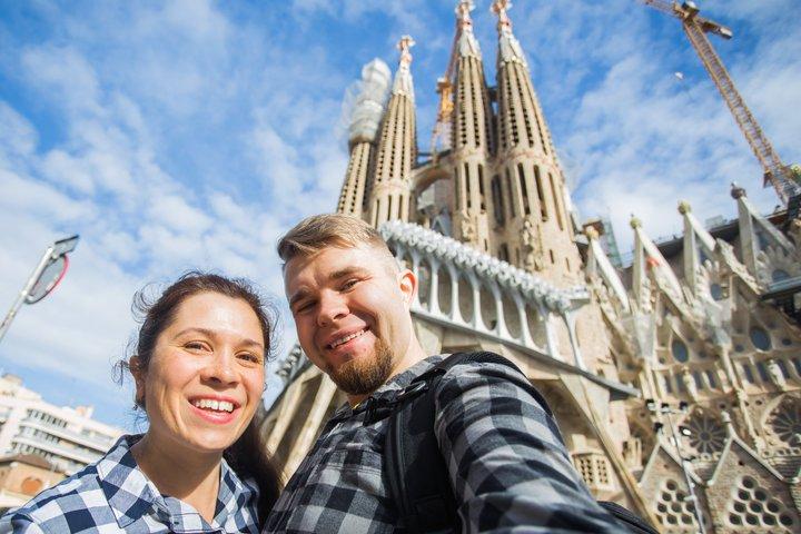 Visite privée : La Pedrera & Casa Vicens Skip-the-Line