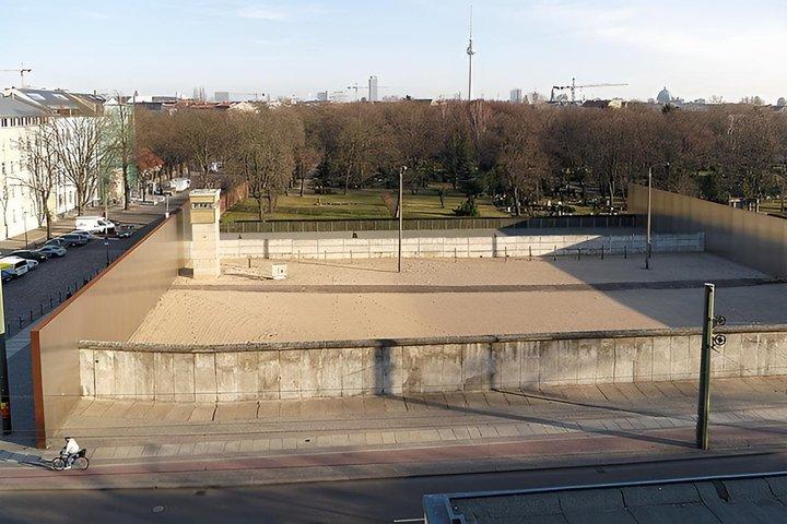 Private Cold War, Espionagem, Muro de Berlim, e a East Side Gallery