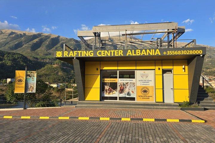 Rafting familiar Río Vjosa en Permet Albania