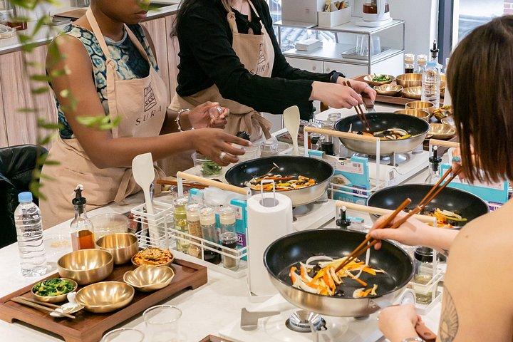 Bukchon Hanok Village Cooking Class: Authentic Korean Full Meal