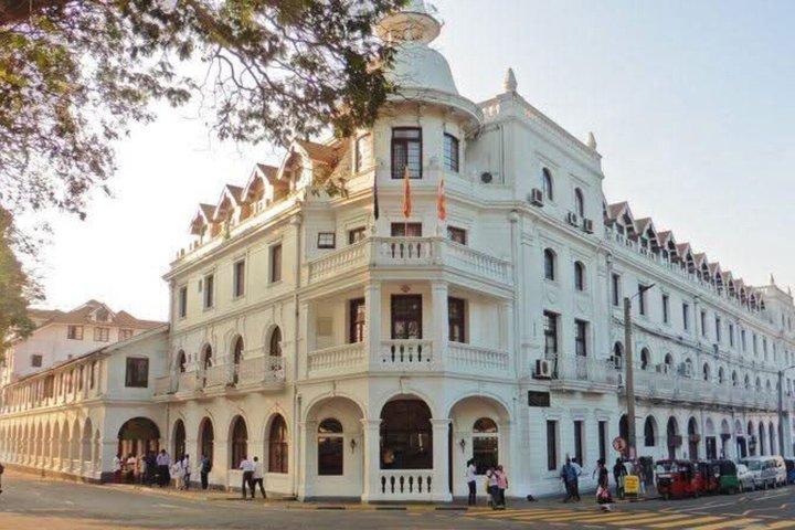 Excursion de luxe privée de Colombo à Pinnawala et Kandy