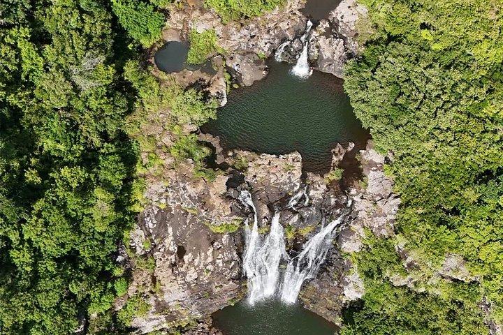 7つの滝ハイキング（ランチ付き）と南ツアー