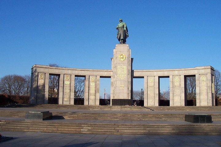 Explore Berlim Shore Excursion: Excursão privada a partir de Warnemuende
