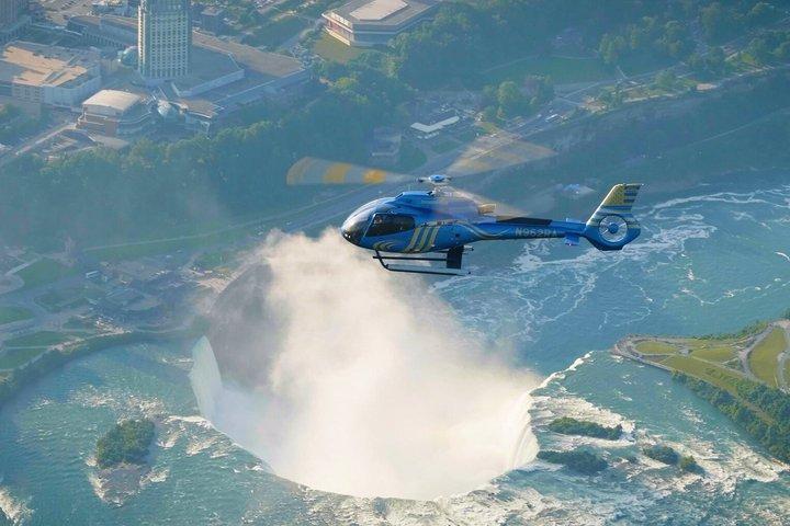 ナイアガラの滝2026上空レインボーエアヘリコプターツアー