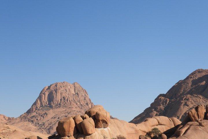 Excursion d'une journée à Spitzkoppe au départ de Swakopmund