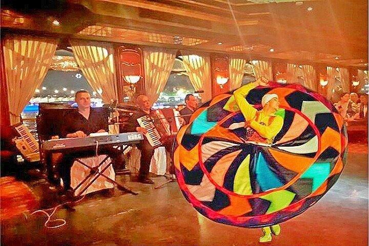 Kairo Nil Dinner Cruise mit Live Show und Buffet Dinner