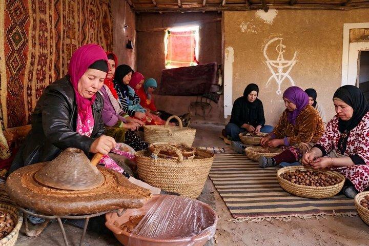 Marrakech Argan Oil Workshop with Berber Breakfast and Lunch
