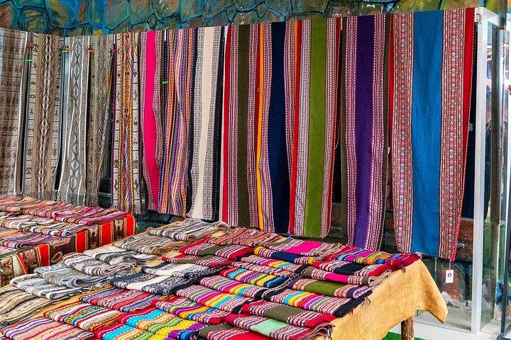 Textile Weaving Experience in Chinchero Peru