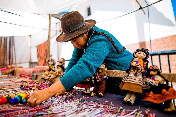 Textile Weaving Experience in Chinchero Peru