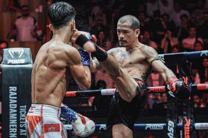 Bangkok Muay Thai Live Fight im Rajadamnern Stadion
