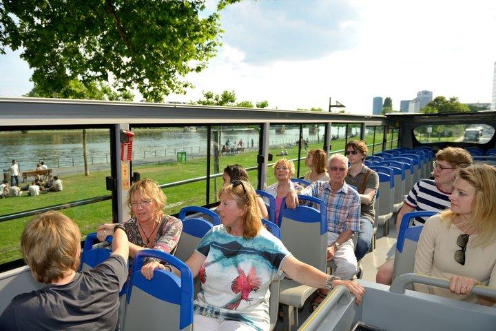 Frankfurt aften tur med live guide