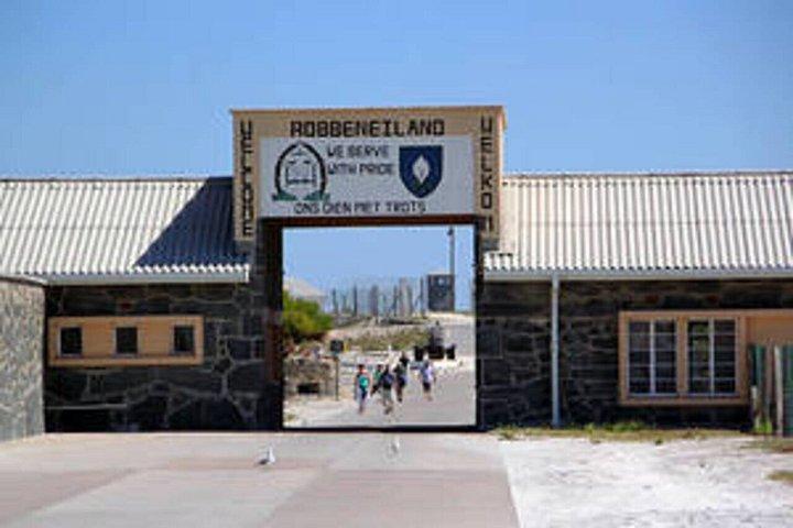 Robben Island and Table Mountain Tour from Cape Town