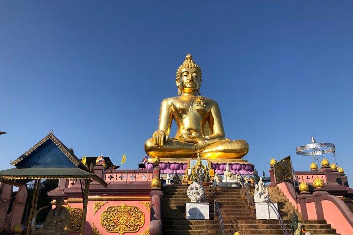 ゴールデン・トライアングルへの豪華で楽しい旅行、ボートとラオスへの入場