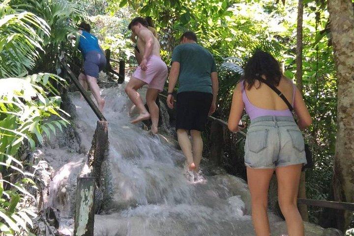 The Best Full Day Tour: Doi Suthep, Wat Phalat, Sticky Waterfall