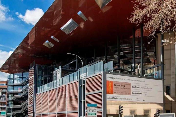 Tour combinato di Reina Sofia e Museo del Prado per piccoli gruppi