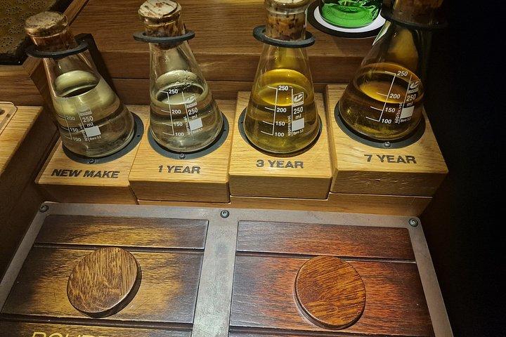 Express Jameson Whiskey Experience and Oldest Pub in Ireland
