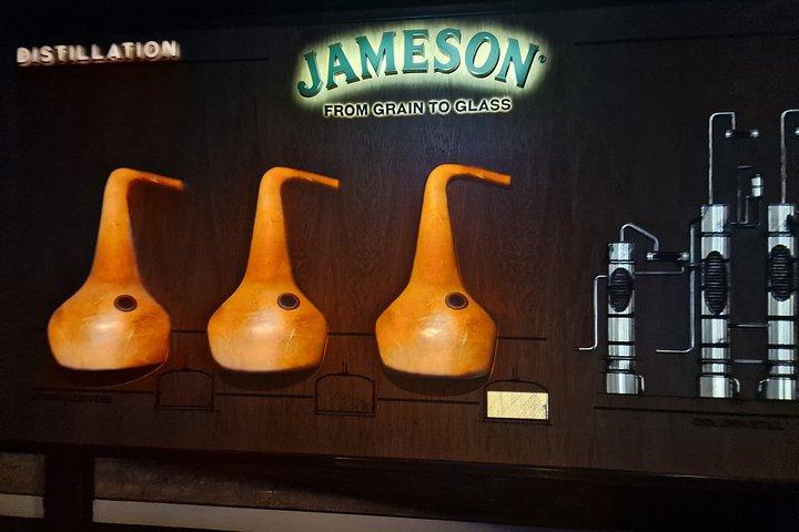 Express Jameson Whiskey Experience and Oldest Pub in Ireland